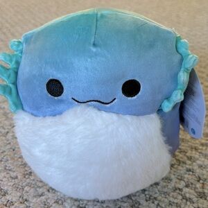 CELLA SQUISHMALLOW